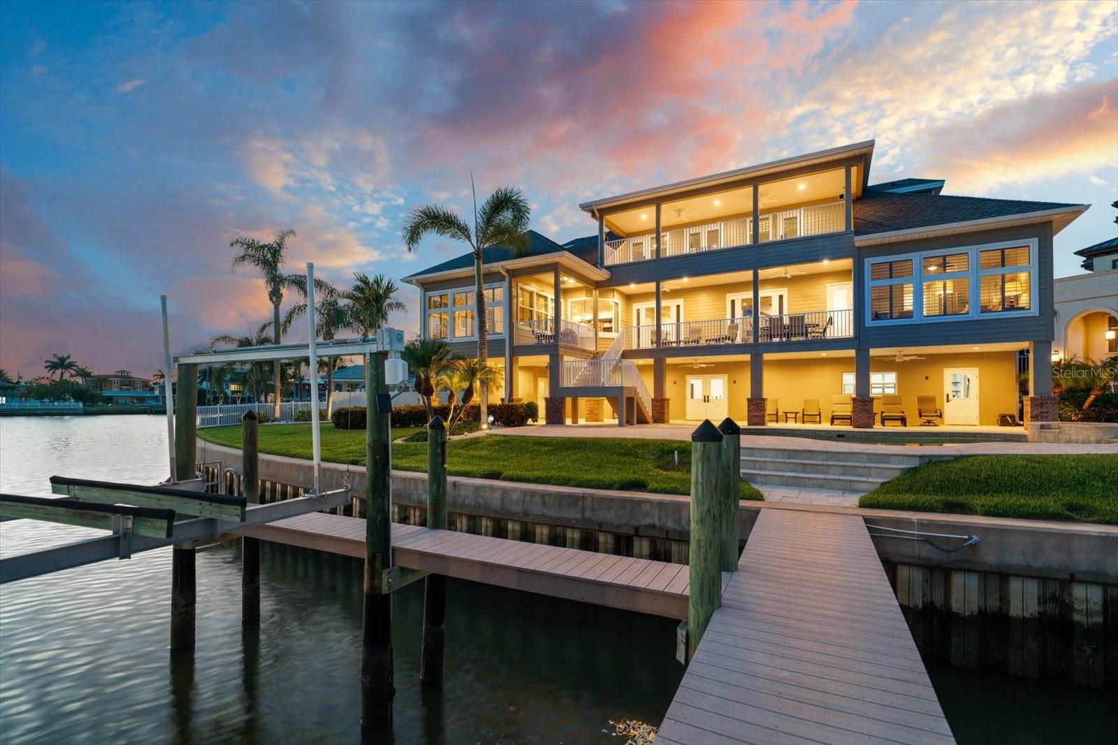 226 POINCIANA LANE