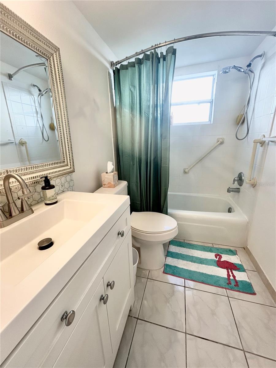 OAKWOOD GARDENS - Residential