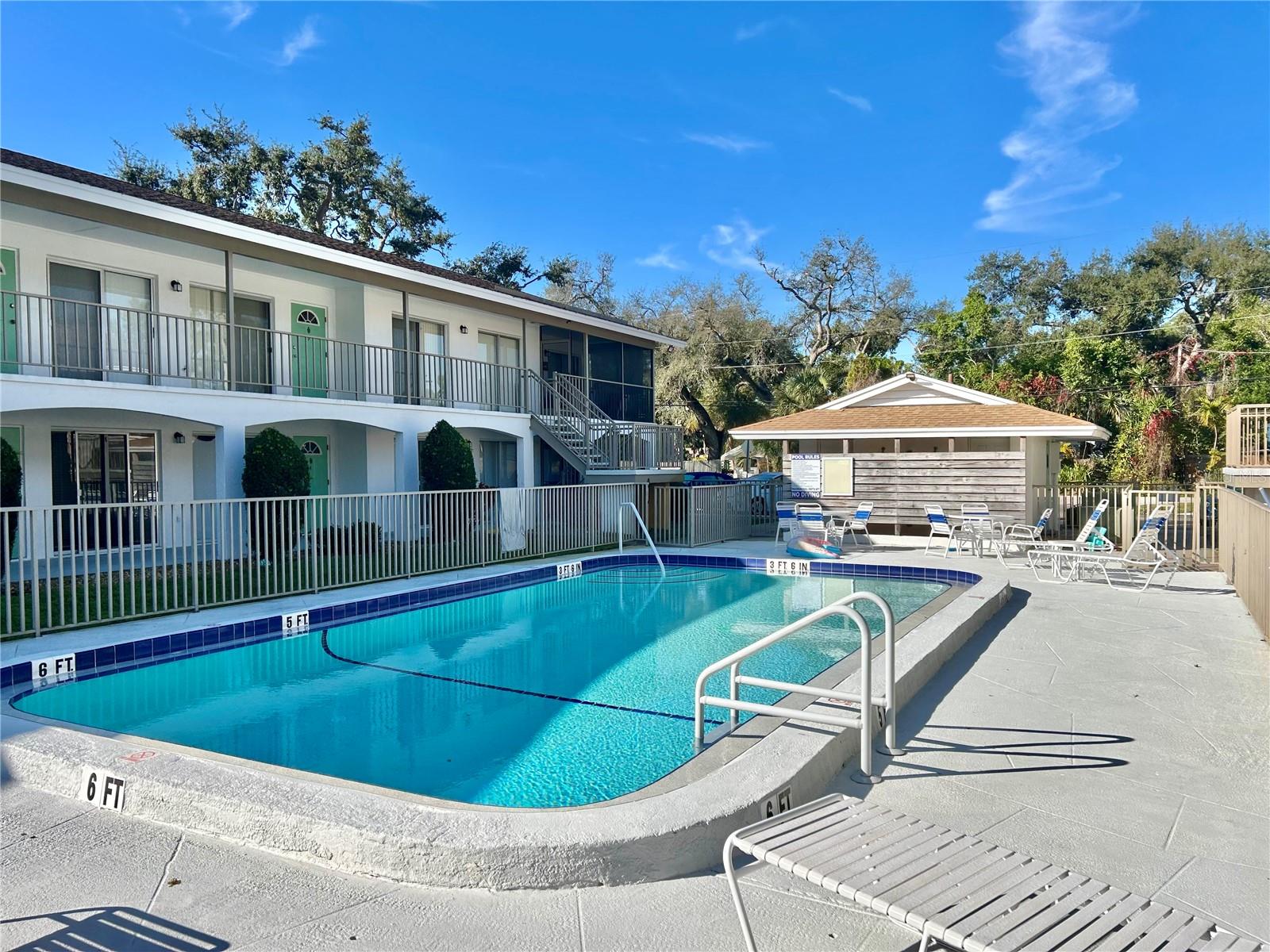 4035 S SCHOOL AVENUE B3