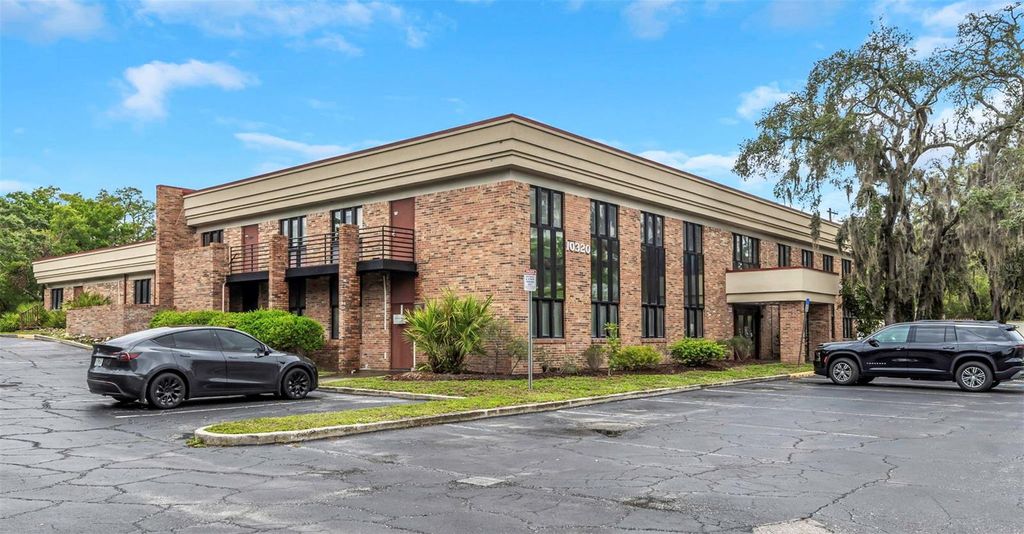 Photo of 10320 N 56th Street #110, Temple Terrace, FL 33617 (MLS # TB8385959)