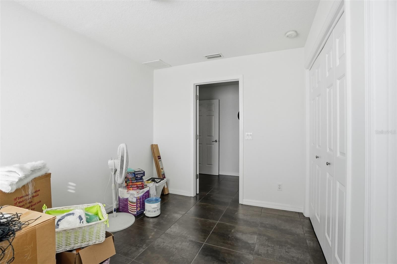 DIST BTWN SD - Residential