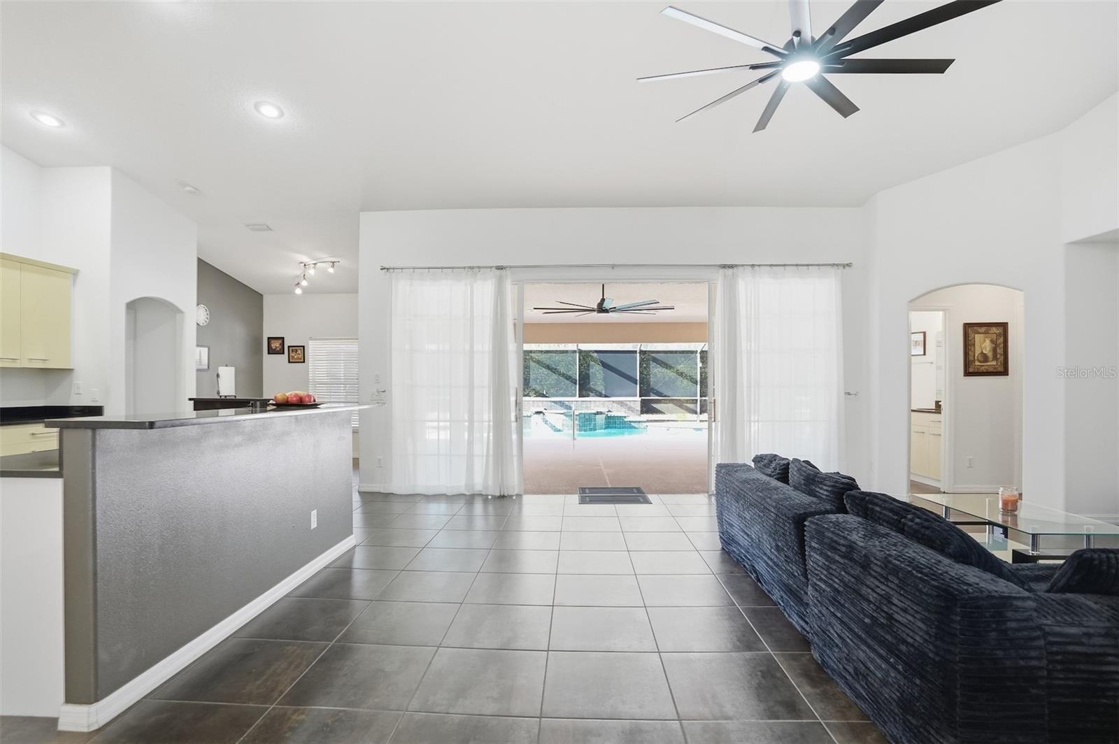 DIST BTWN SD - Residential