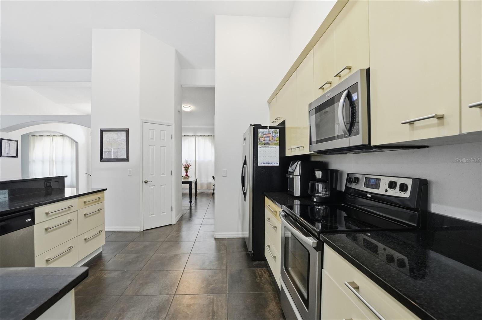 DIST BTWN SD - Residential