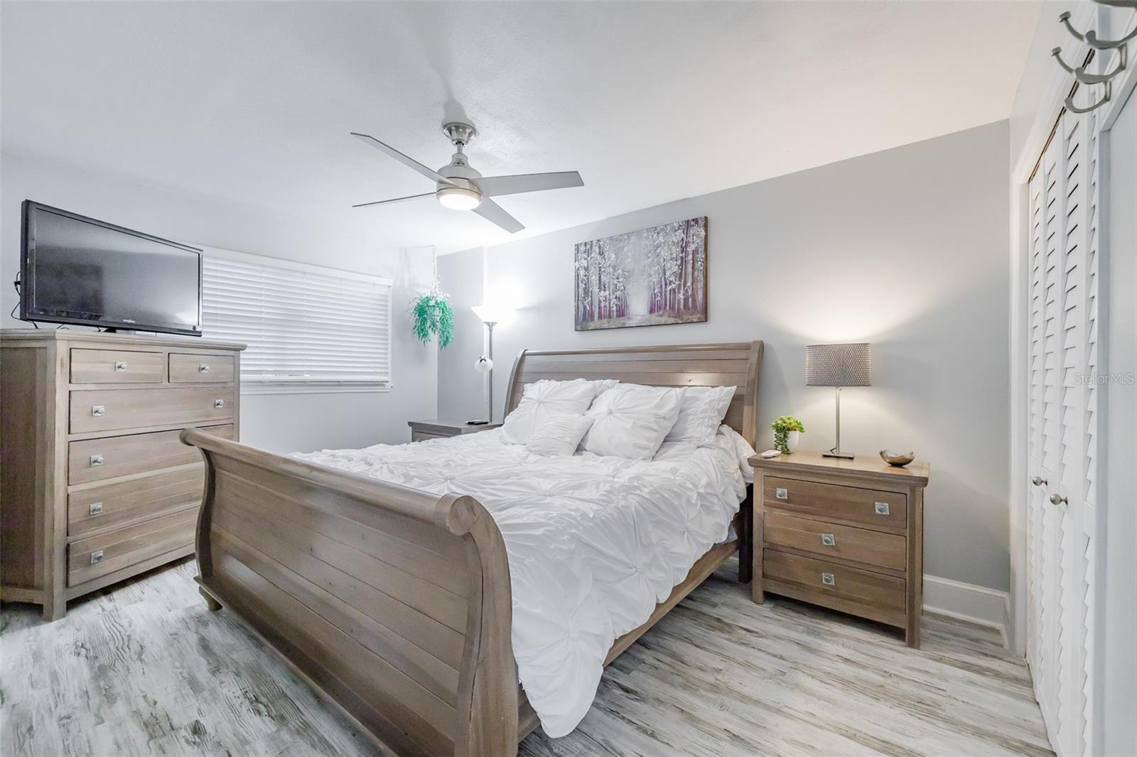 FLOR-A-MAR SECTION2-A PB 6 PG 117 WESTERLY 34.00FT - Residential Lease