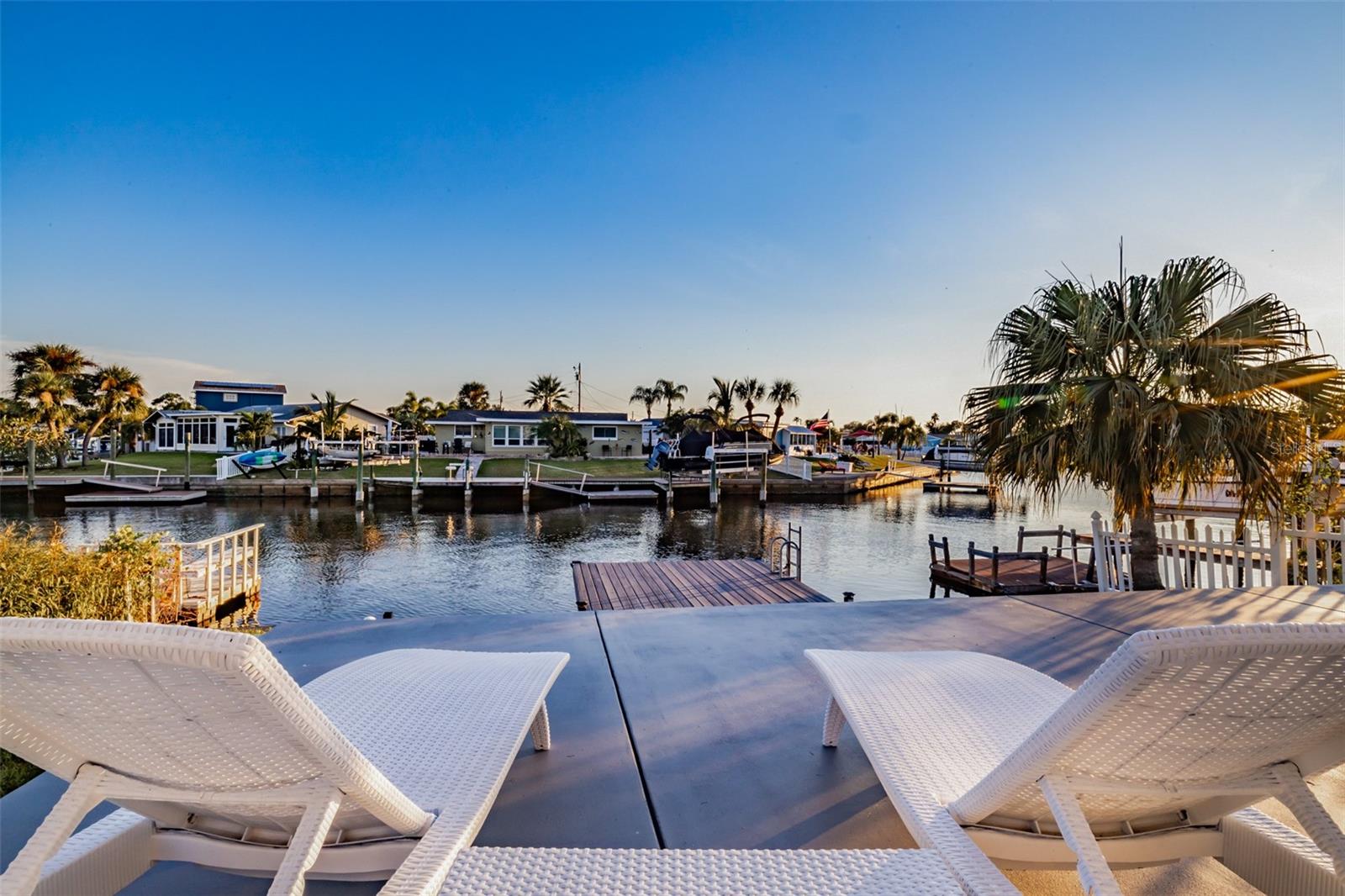 FLOR-A-MAR SECTION2-A PB 6 PG 117 WESTERLY 34.00FT - Residential Lease