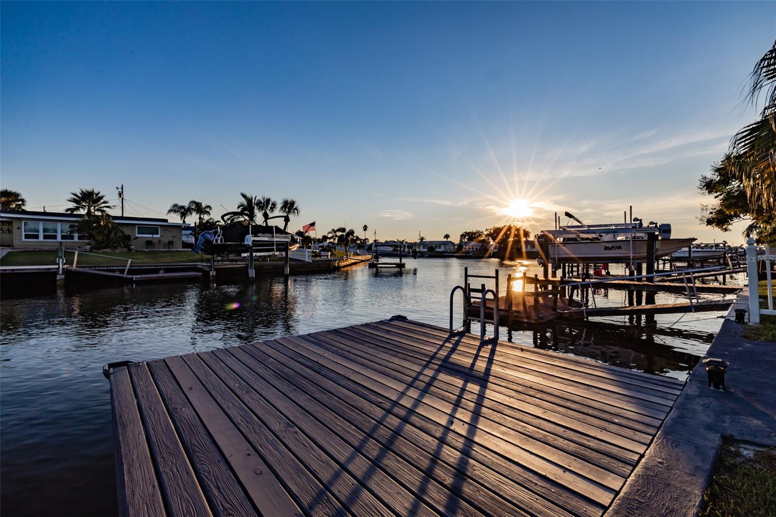 FLOR-A-MAR SECTION2-A PB 6 PG 117 WESTERLY 34.00FT - Residential Lease