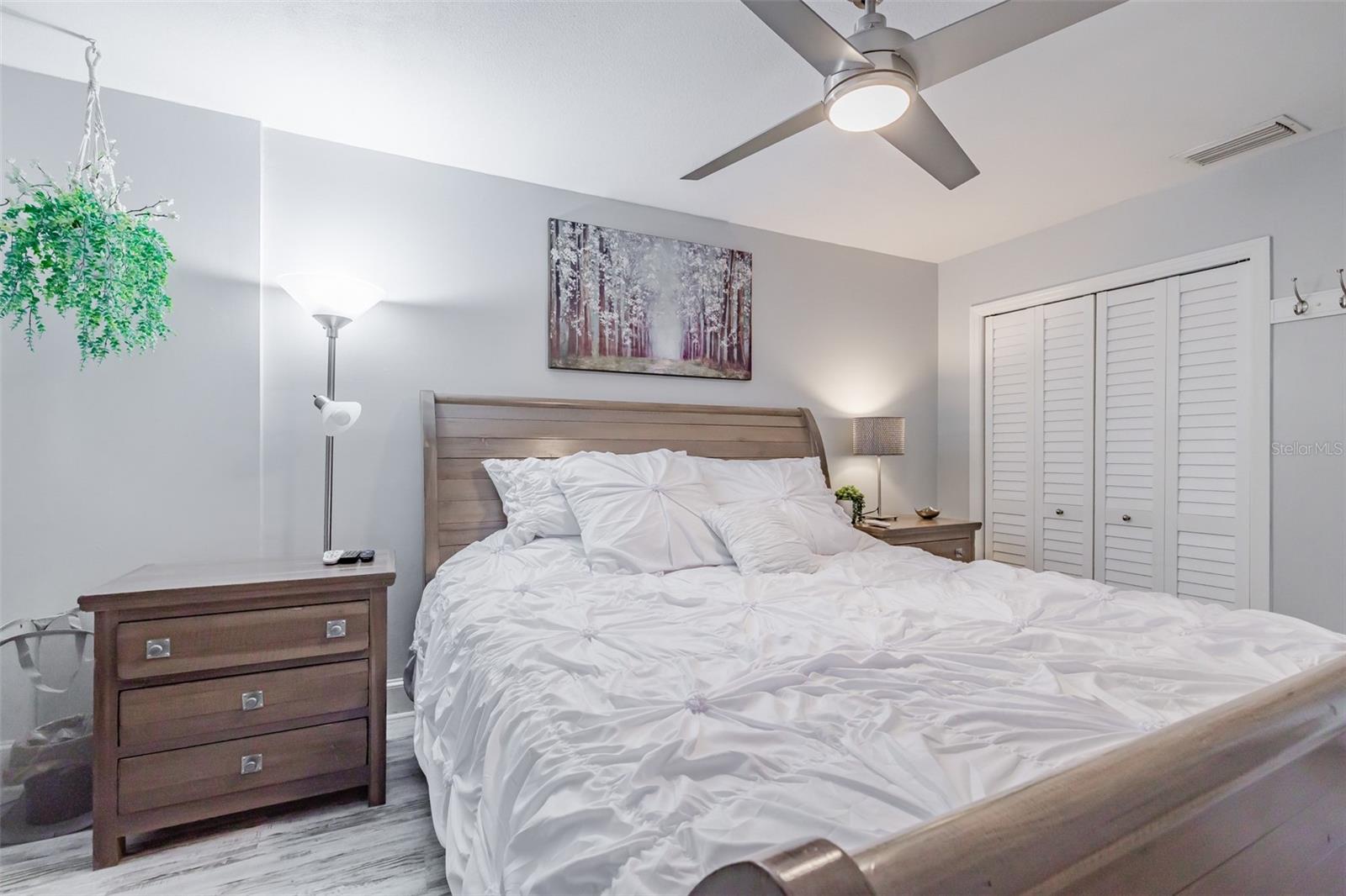 FLOR-A-MAR SECTION2-A PB 6 PG 117 WESTERLY 34.00FT - Residential Lease