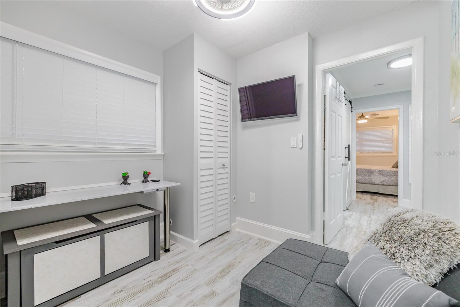 FLOR-A-MAR SECTION2-A PB 6 PG 117 WESTERLY 34.00FT - Residential Lease