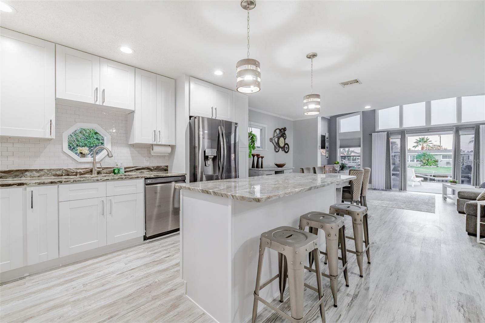 FLOR-A-MAR SECTION2-A PB 6 PG 117 WESTERLY 34.00FT - Residential Lease