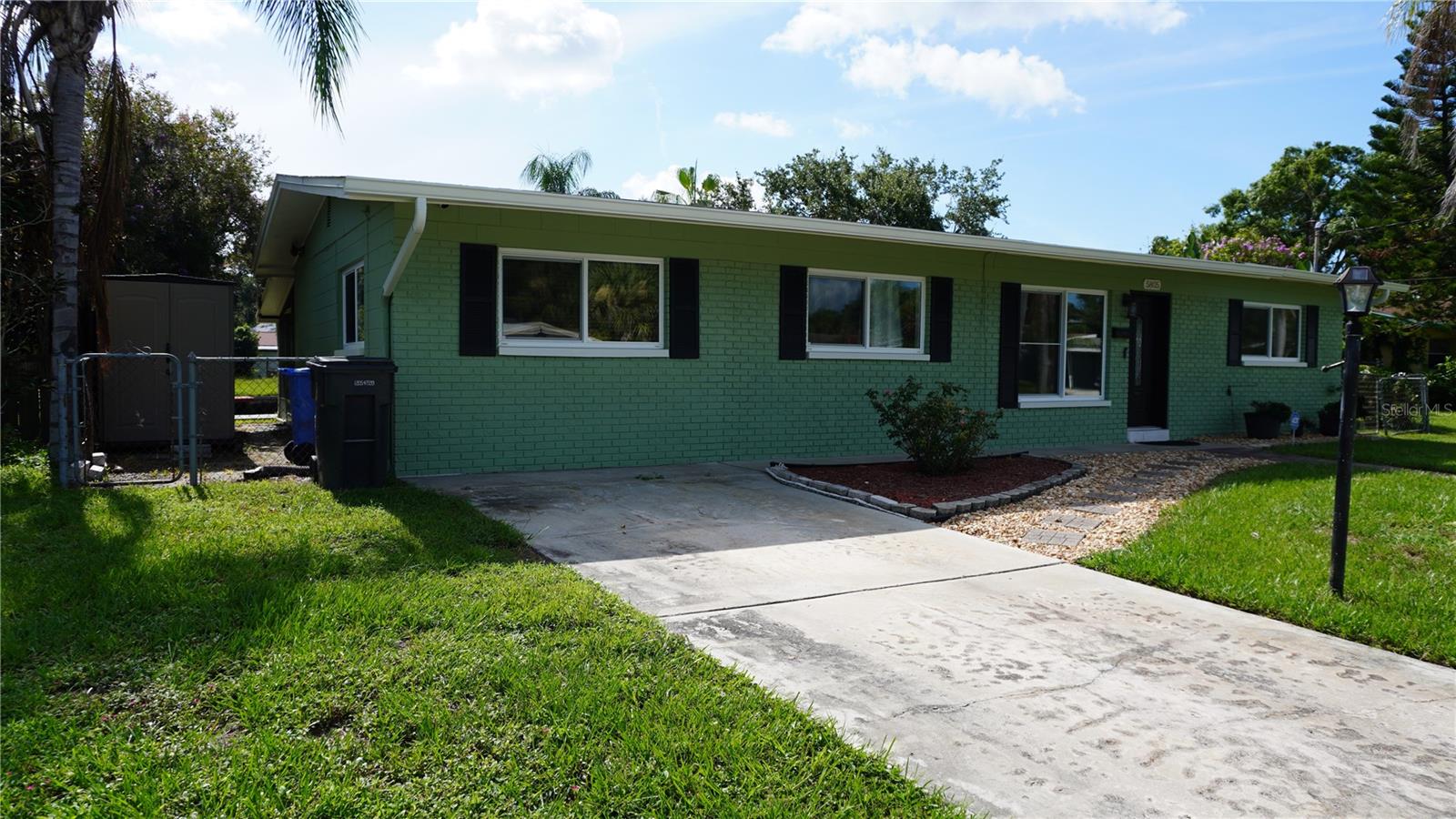 5805 OXFORD DRIVE