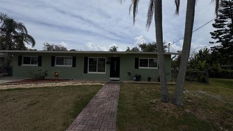 5805 OXFORD DRIVE TAMPA FL 33615