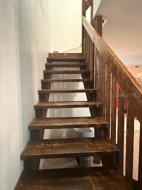 DUNLAWTON HILLS UNIT 01 - Residential