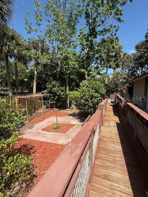 DUNLAWTON HILLS UNIT 01 - Residential