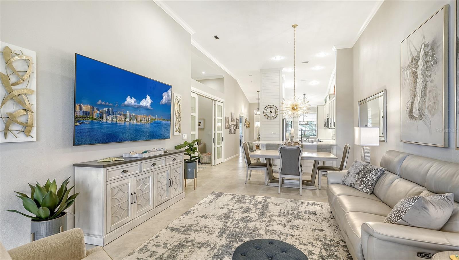ESPLANADE - Residential