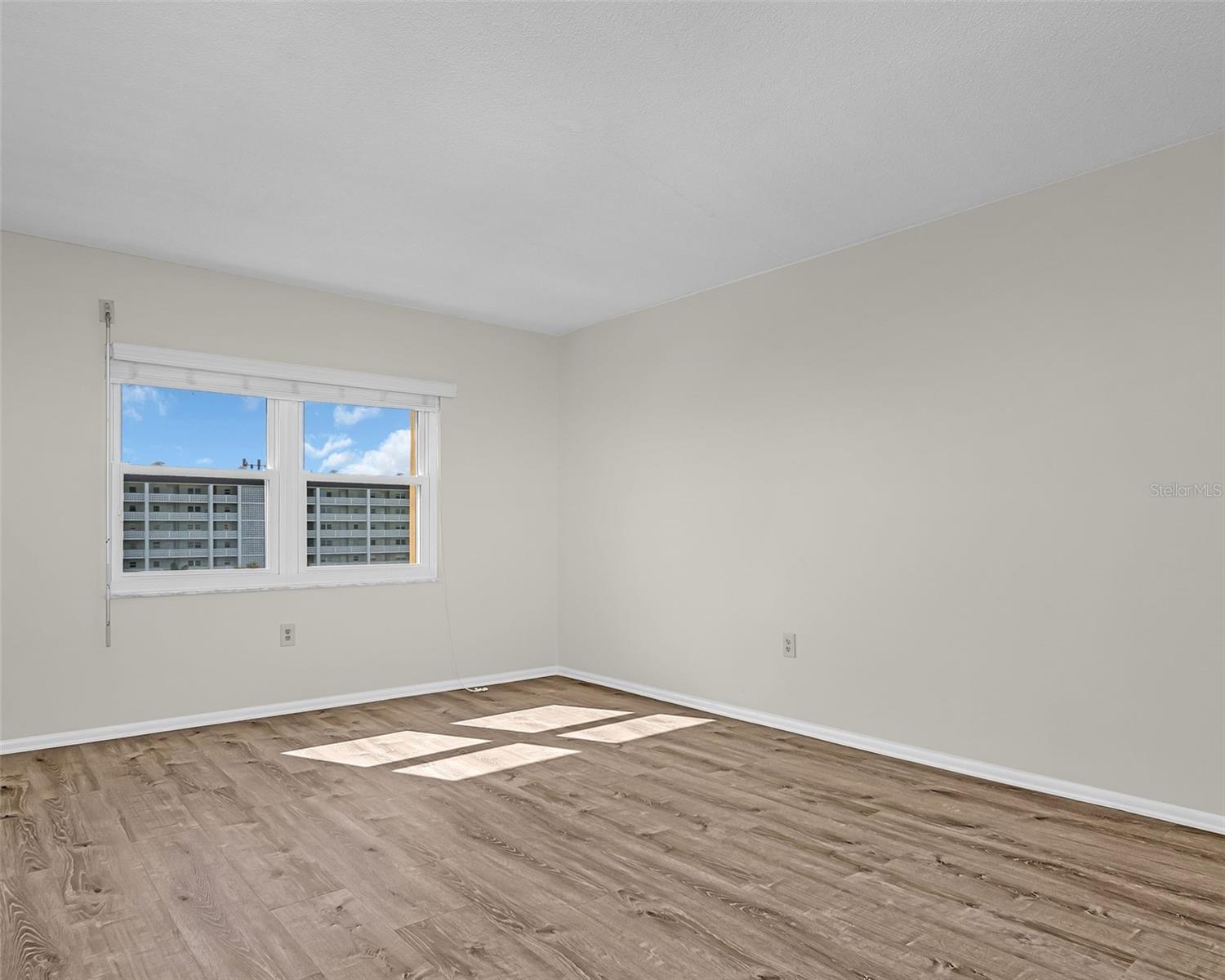 ROYAL STEWART ARMS - Residential