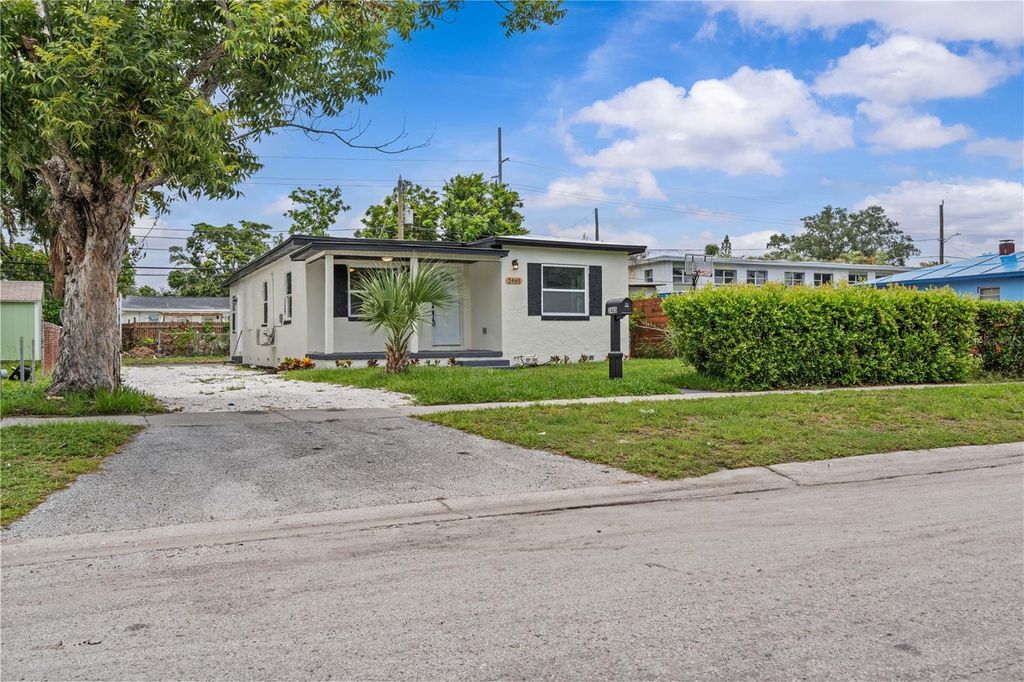 Photo of 2465 16th Avenue S, St Petersburg, FL 33712 (MLS # TB8394052)