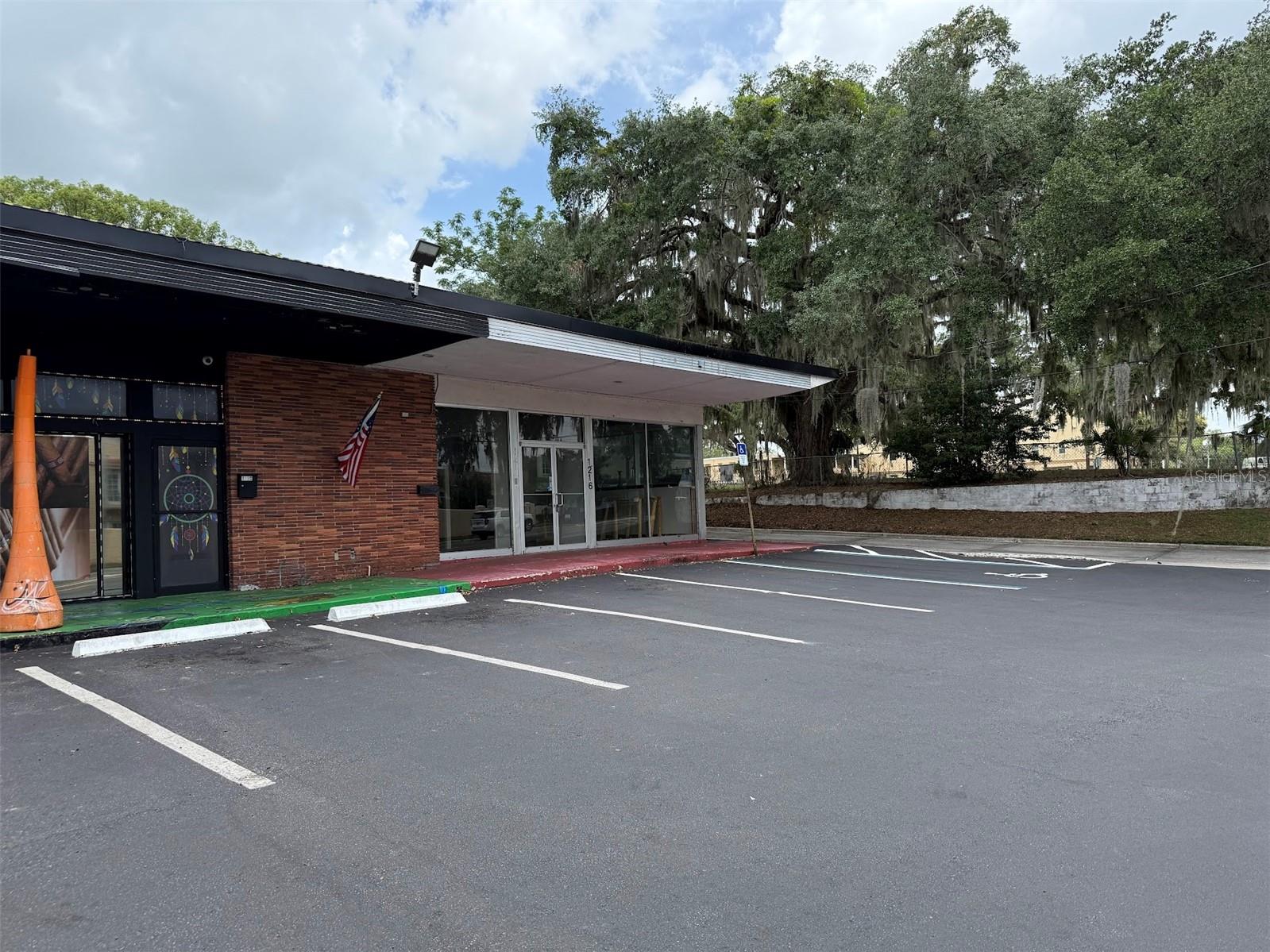 COMM NONSUB - Commercial Lease