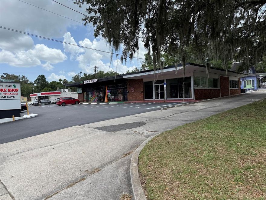 1830 sq ft Retail storefront for lease. Located on busy State Road 40 Silver Springs Blvd in Ocala close to all services.  Large open front rooms. They open up to a large open display area. Features back room and two ADA restrooms.