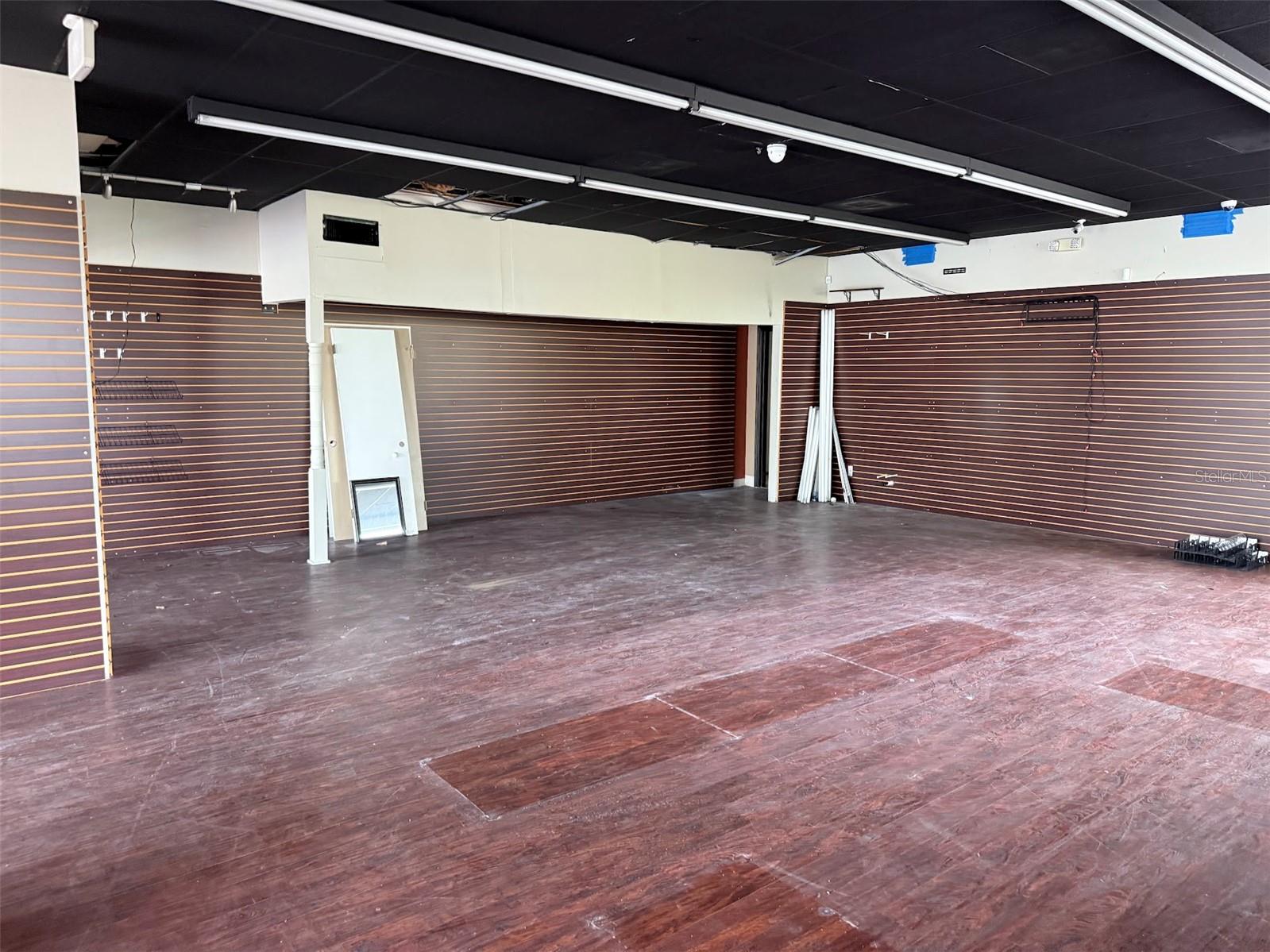 COMM NONSUB - Commercial Lease