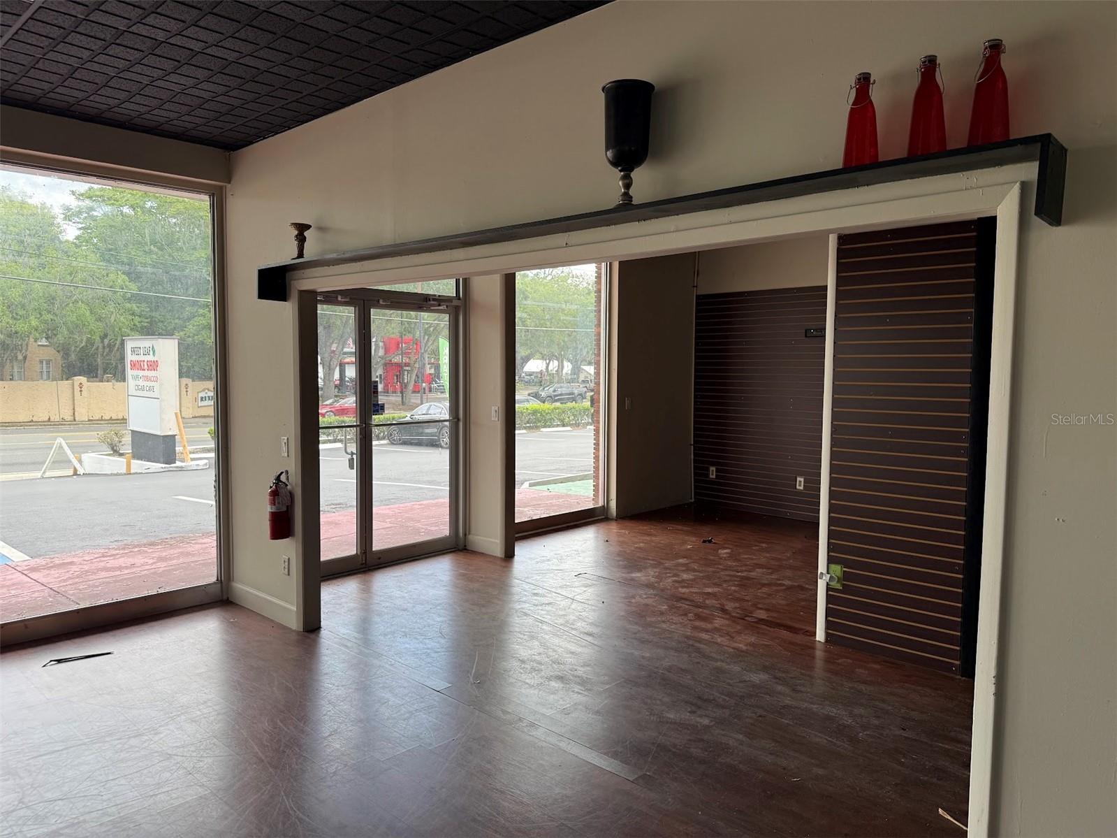 COMM NONSUB - Commercial Lease