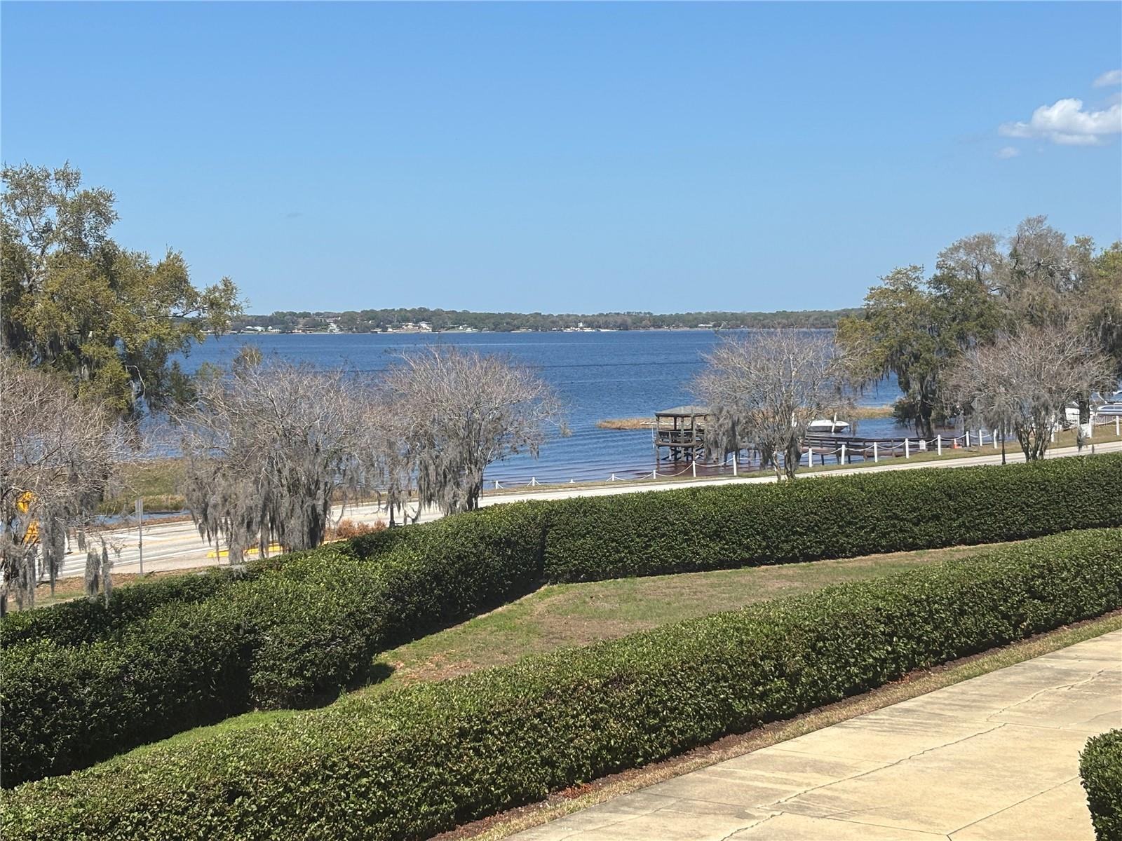 CLERMONT CLERMONT YACHT CLUB SUB - Residential