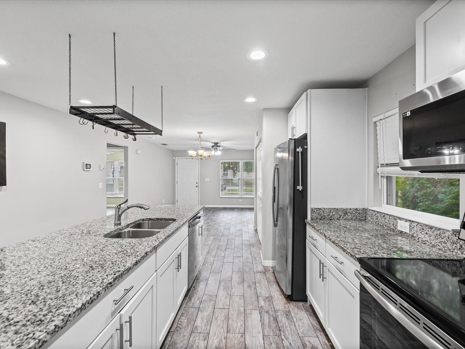 HARBOR VISTA - Residential