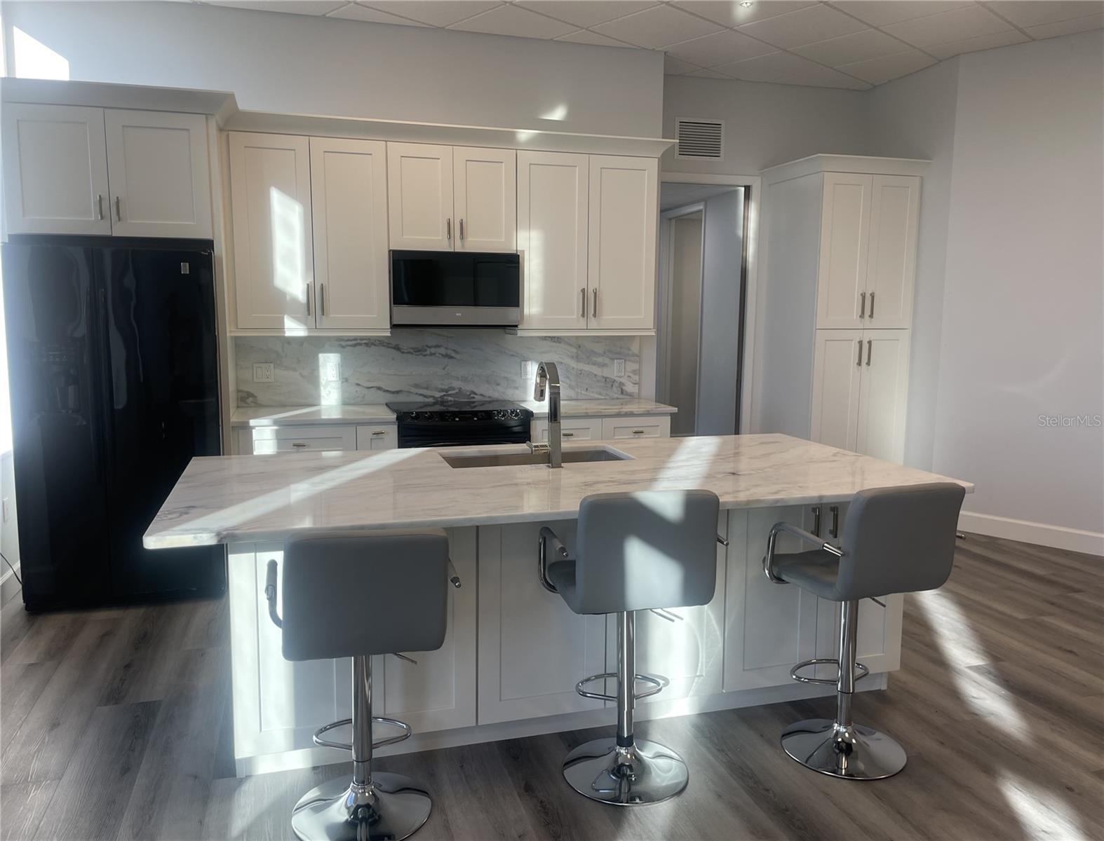 THE HARBOR VILLAS AT DONA BAY - Commercial Sale