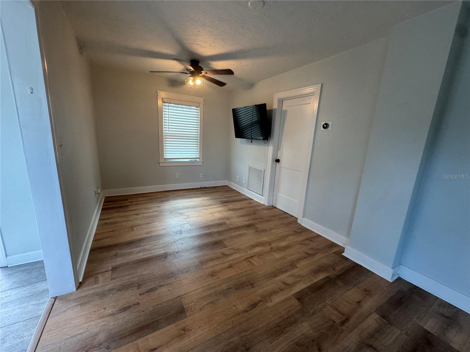 RUSSELL PARK - Residential