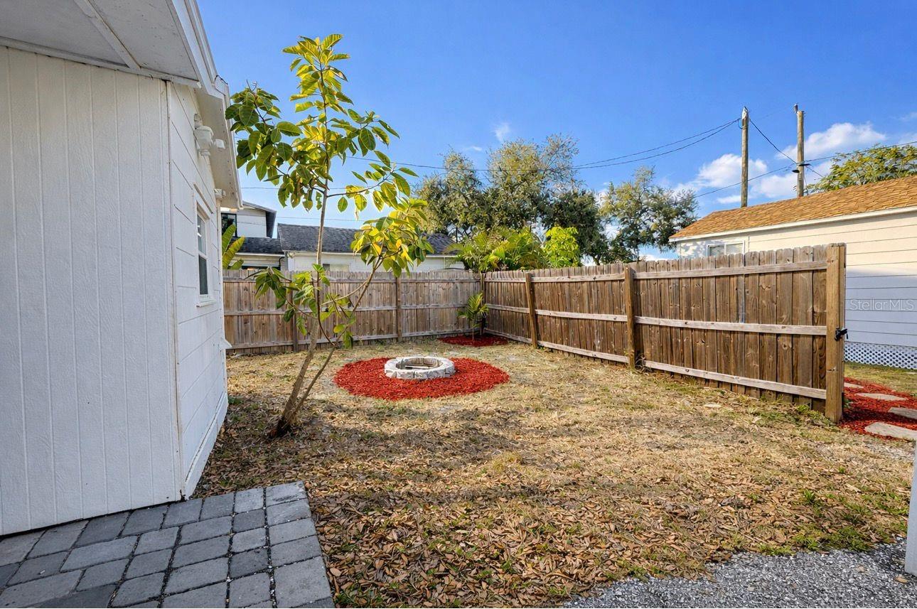 RUSSELL PARK - Residential