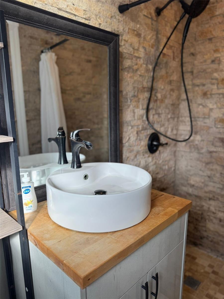 RUSSELL PARK - Residential