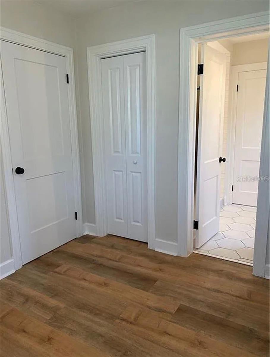 RUSSELL PARK - Residential