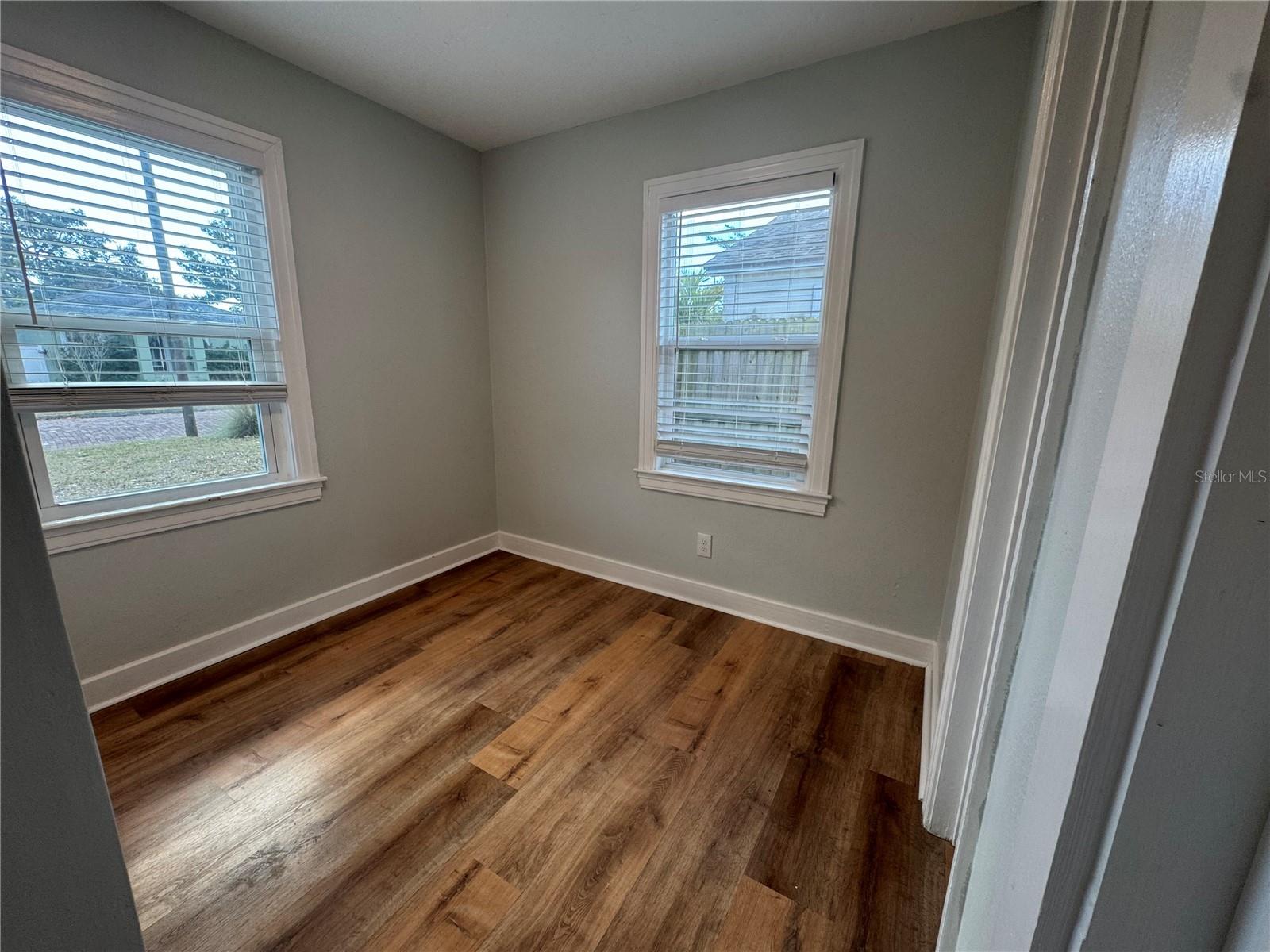 RUSSELL PARK - Residential