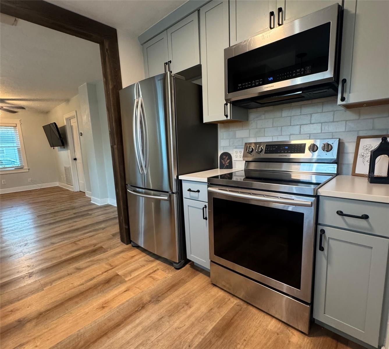 RUSSELL PARK - Residential