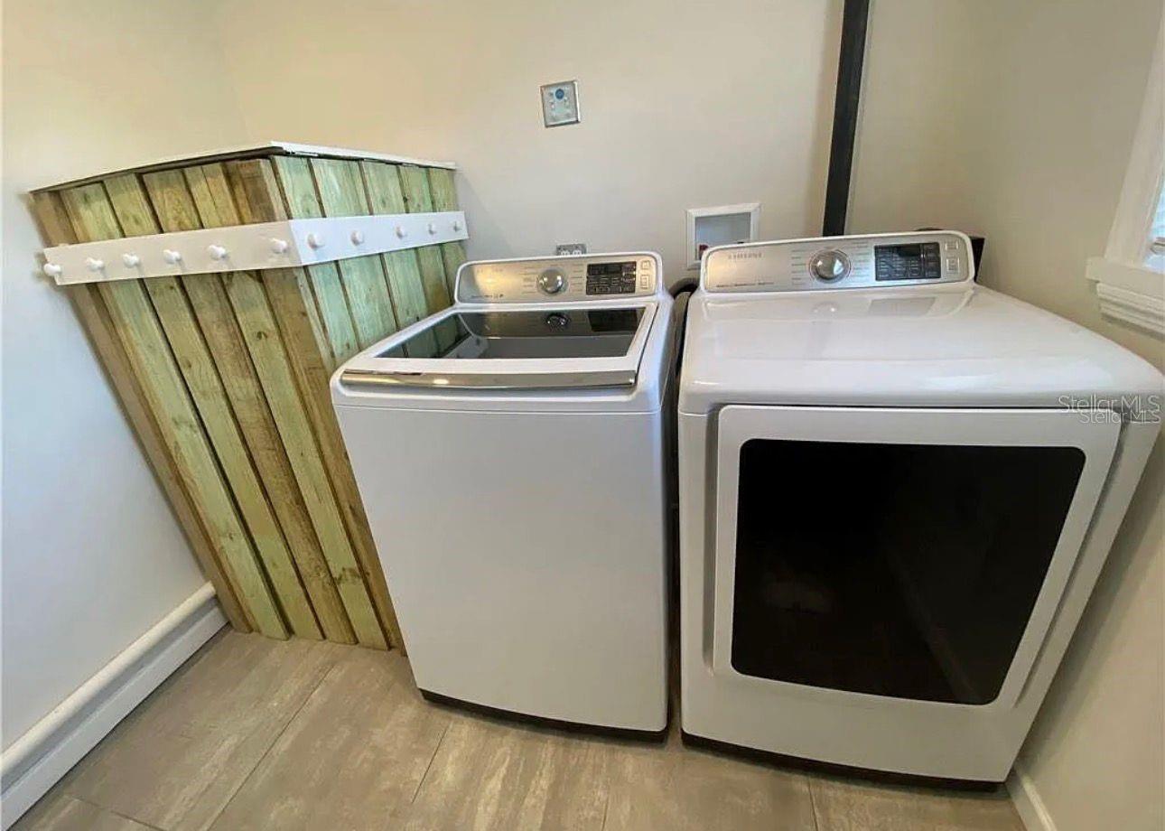 RUSSELL PARK - Residential