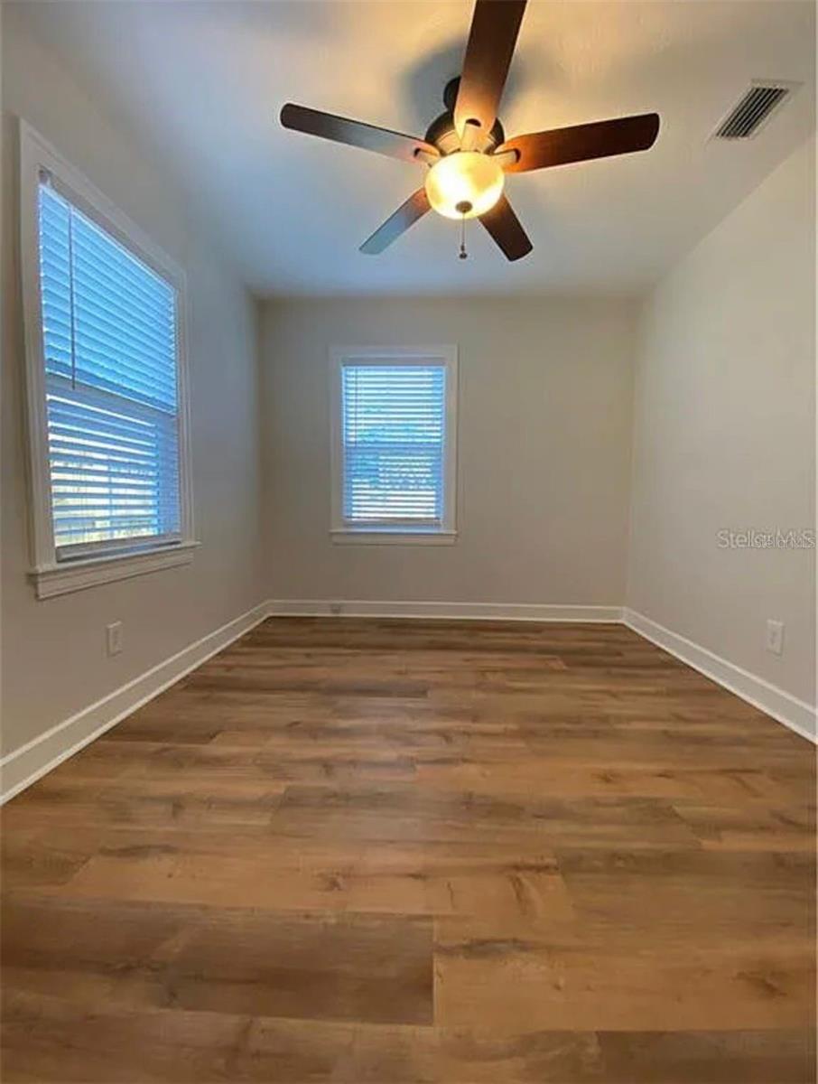 RUSSELL PARK - Residential