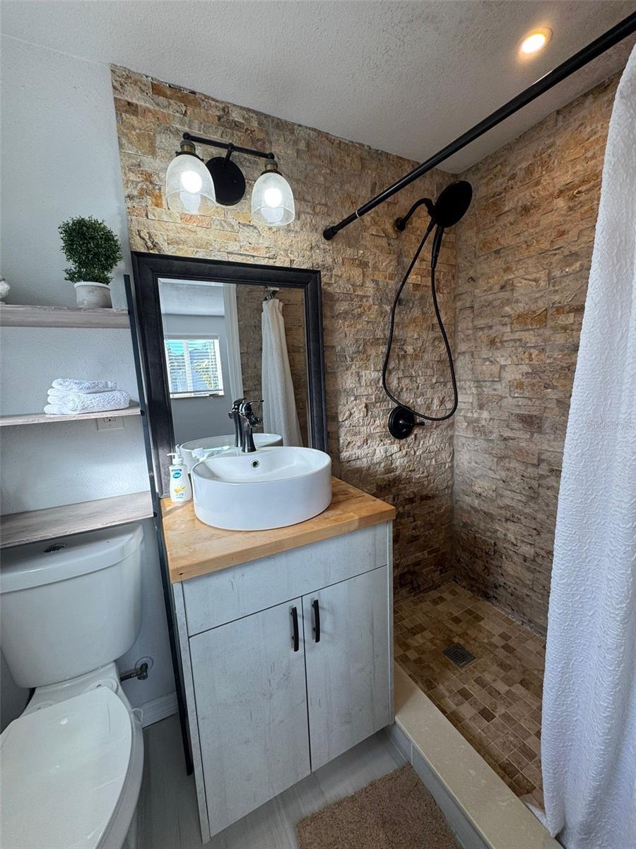 RUSSELL PARK - Residential