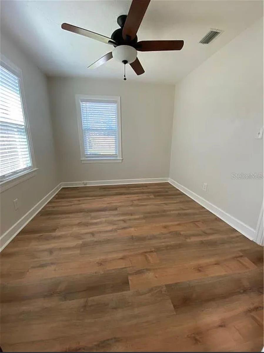 RUSSELL PARK - Residential