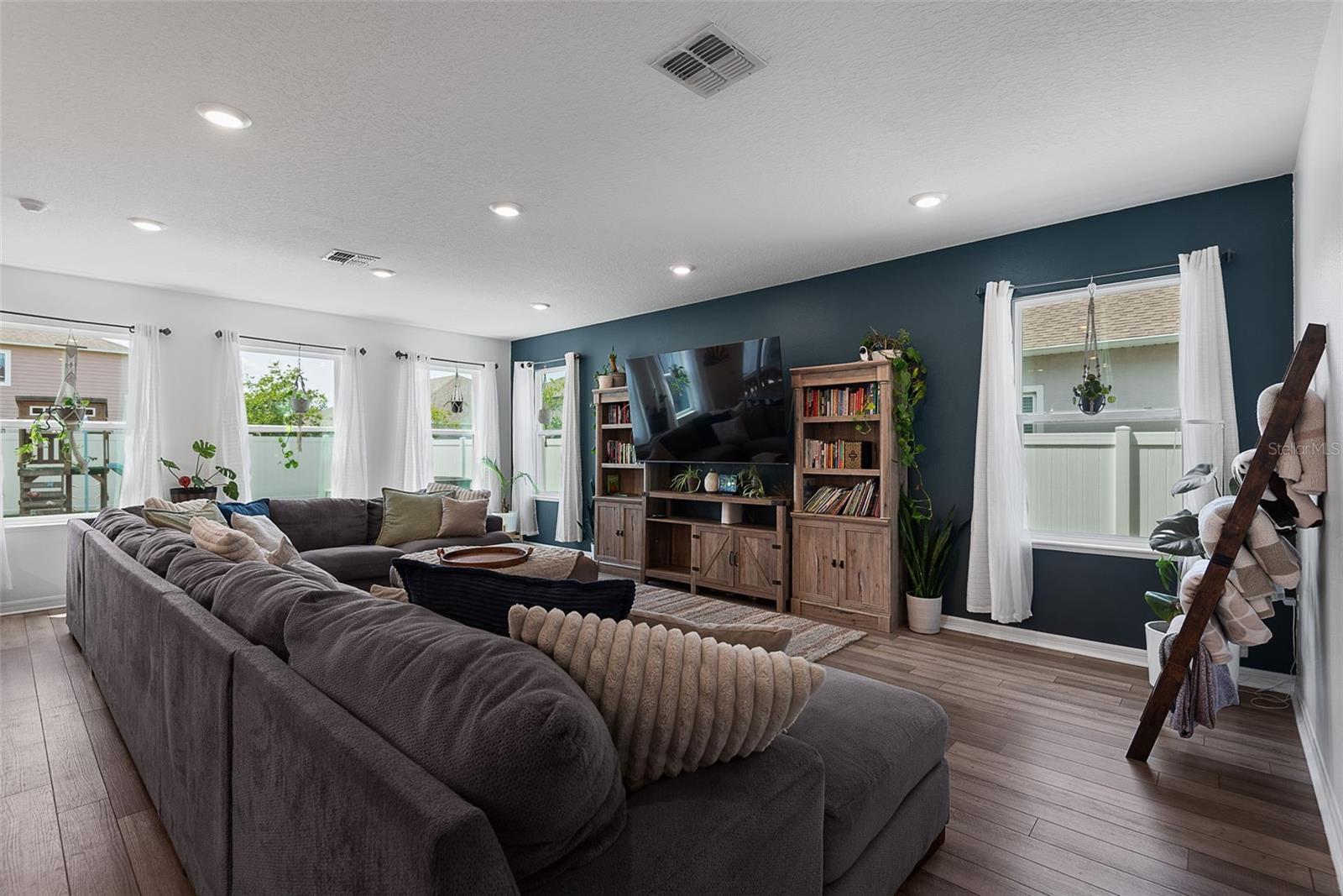 SAWMILL CREEK - Residential