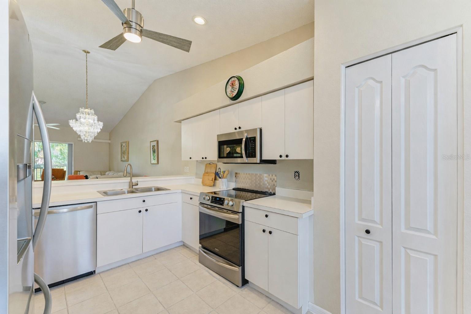 STONEYBROOK VERANDA GREENS 2 - Residential