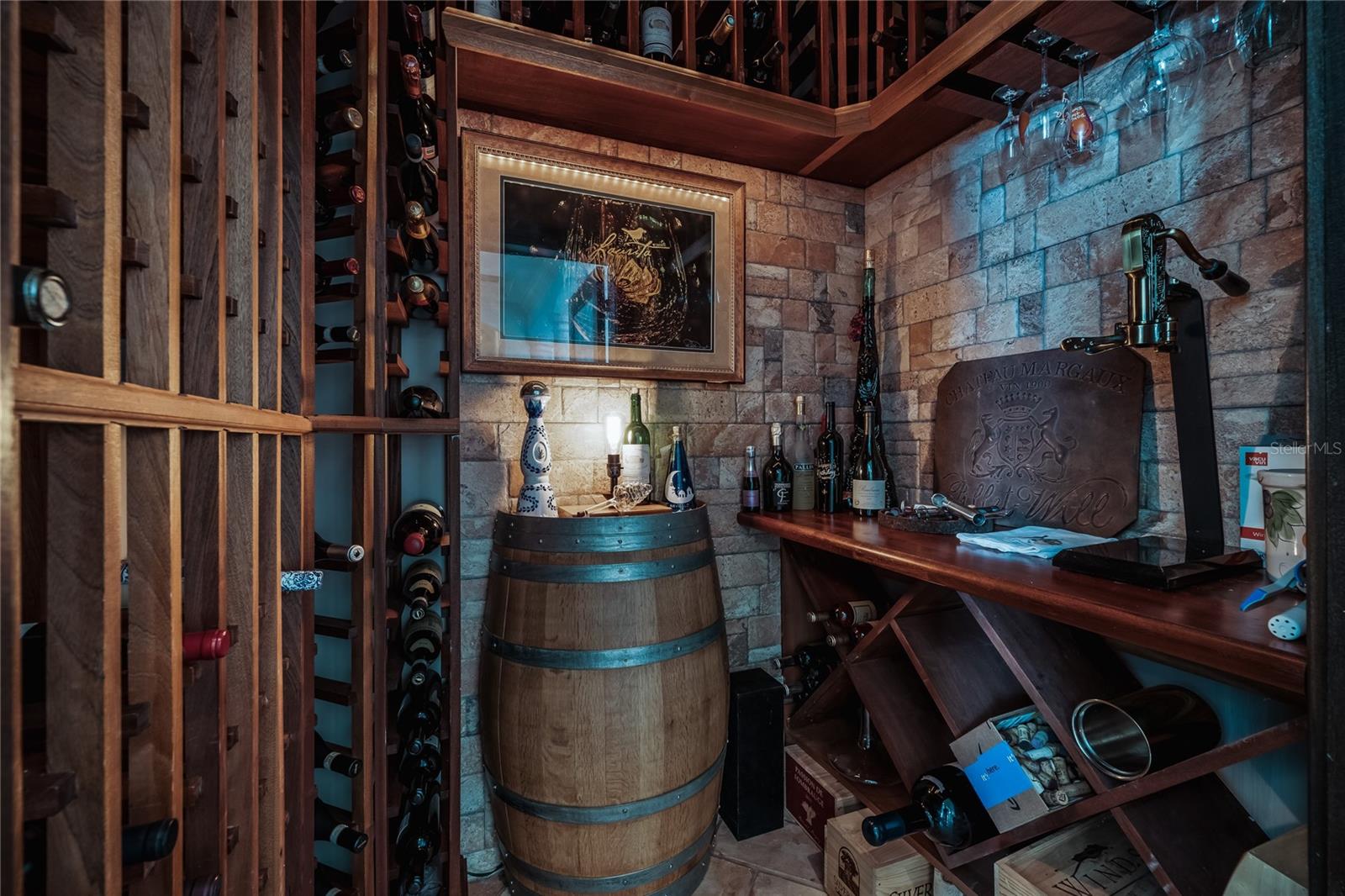 HERITAGE OAKS - Residential