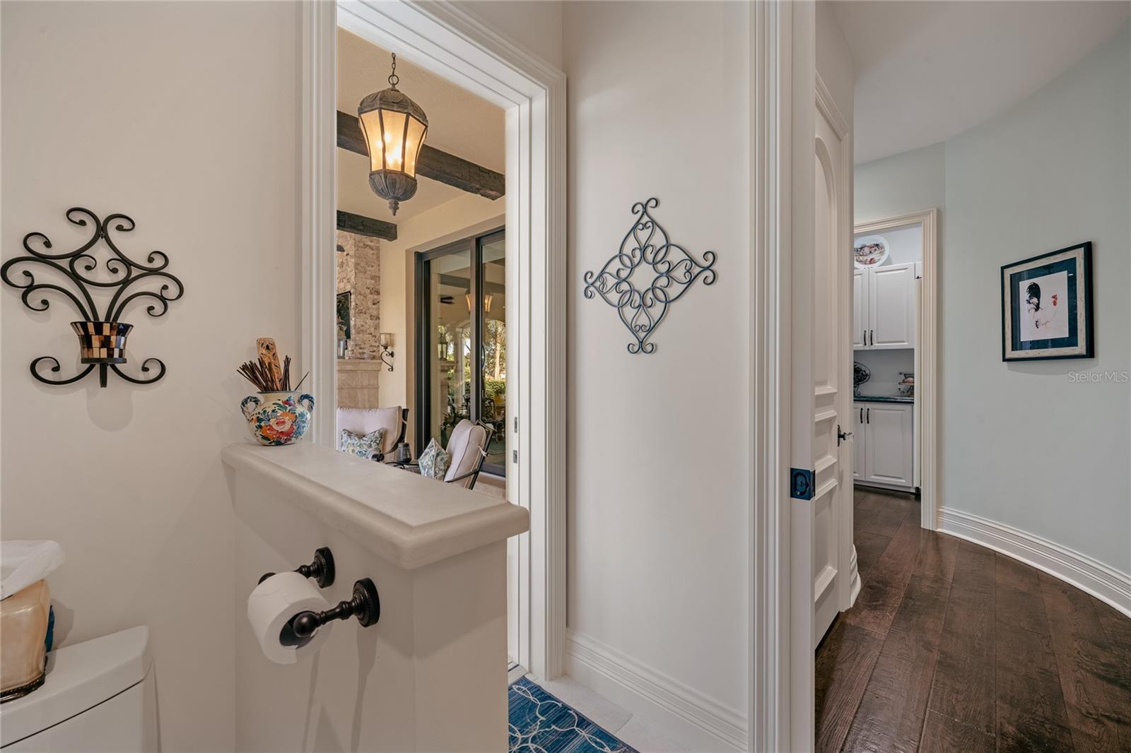 HERITAGE OAKS - Residential