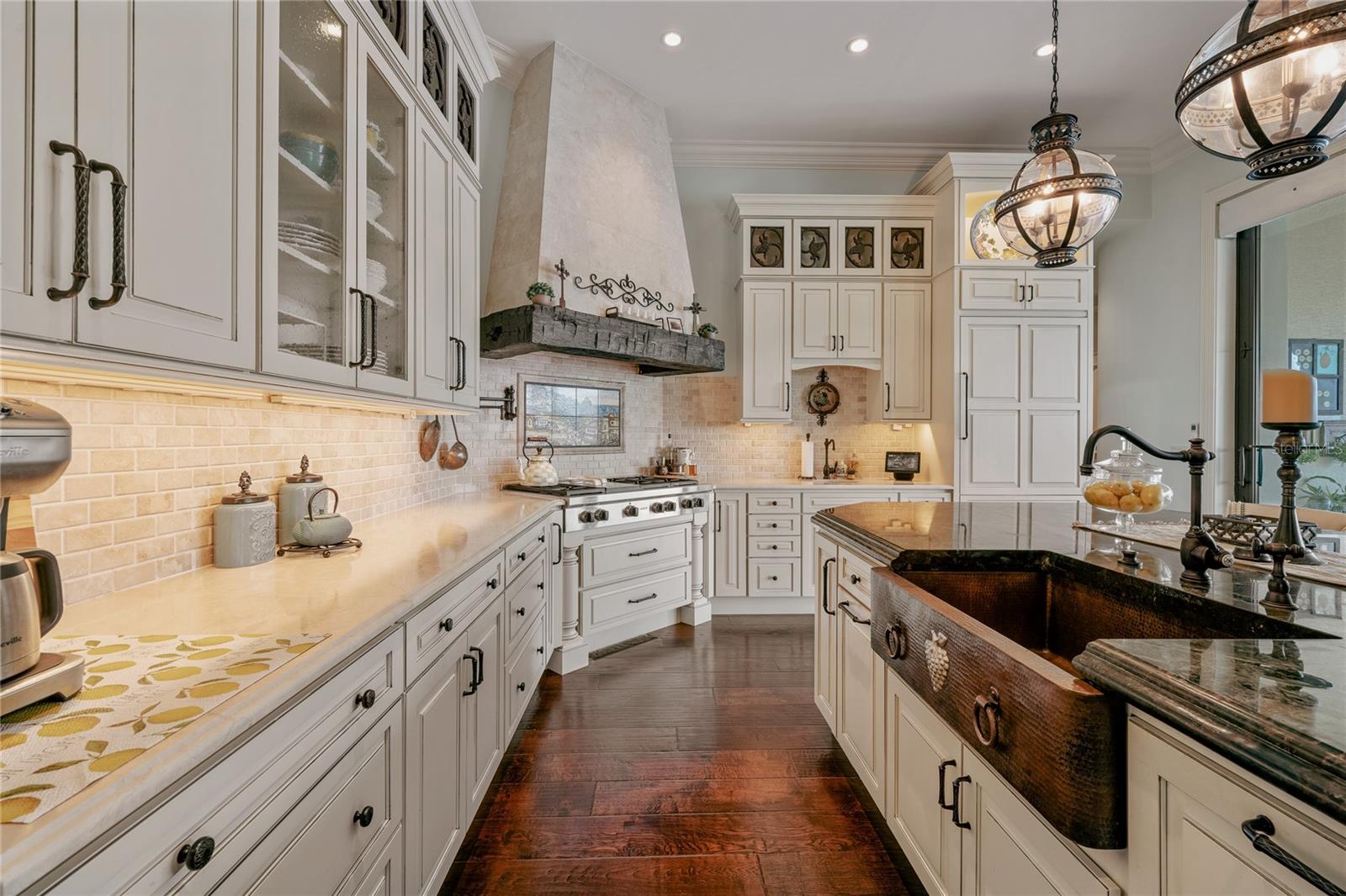 HERITAGE OAKS - Residential