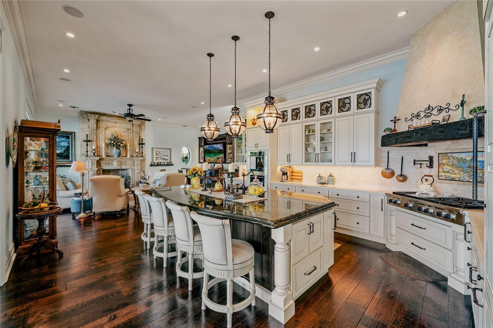 HERITAGE OAKS - Residential