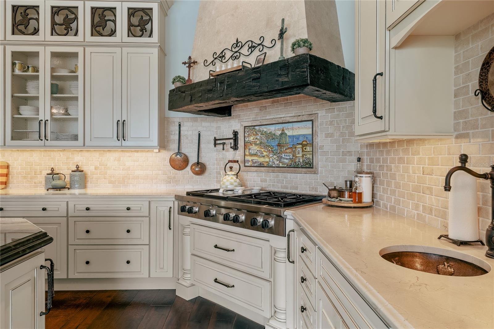 HERITAGE OAKS - Residential