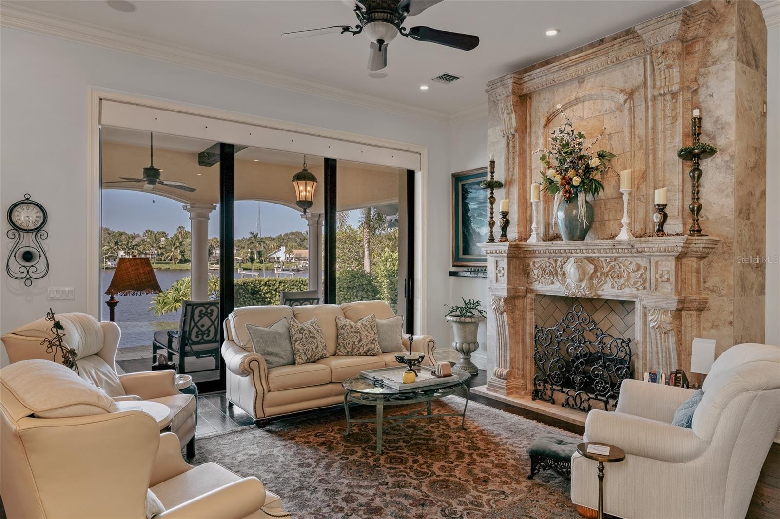 HERITAGE OAKS - Residential