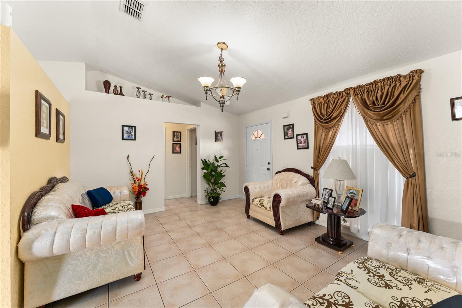 470 CARDINAL COURT