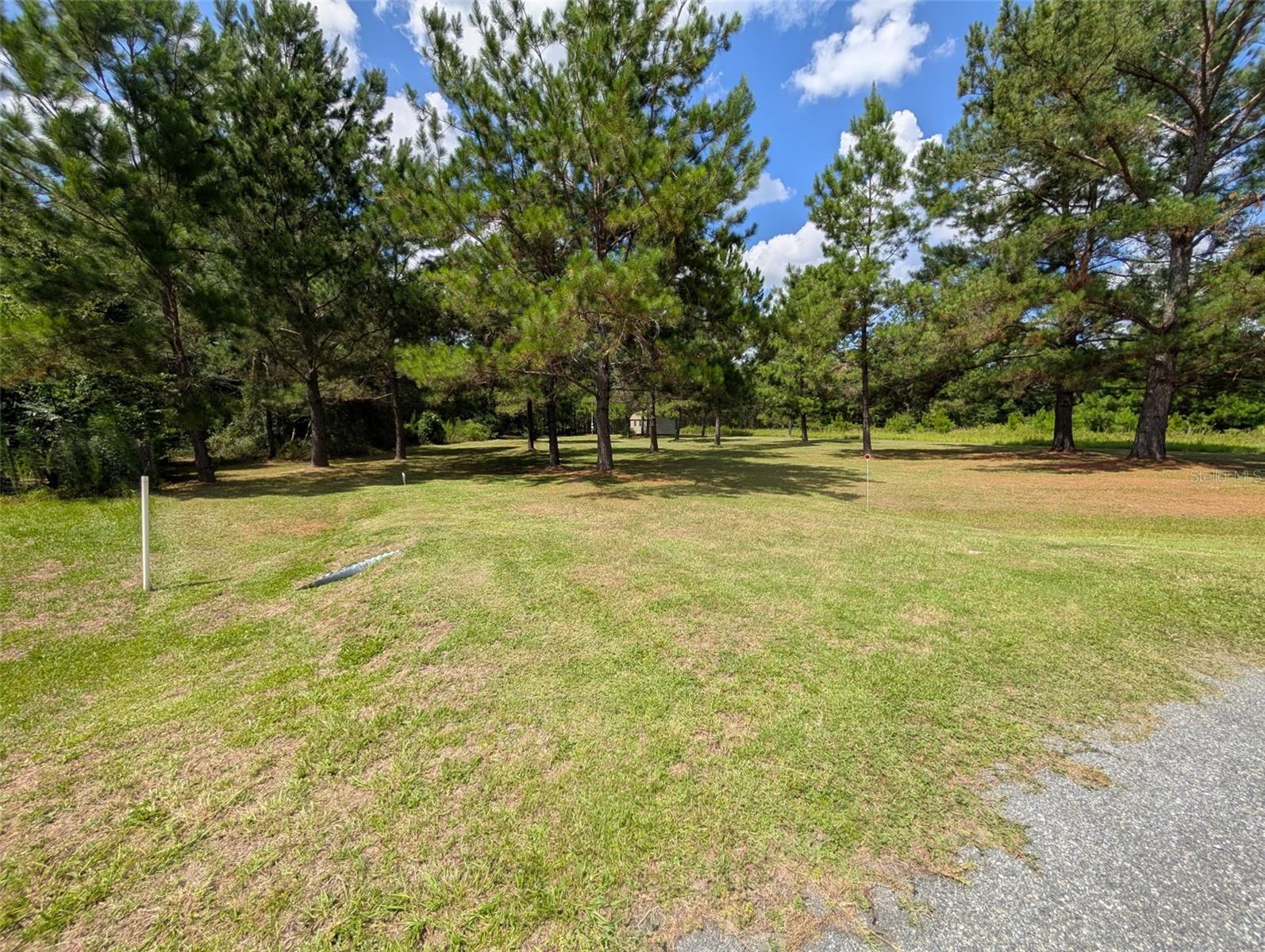 JASMINE COMMONS SUB - Land