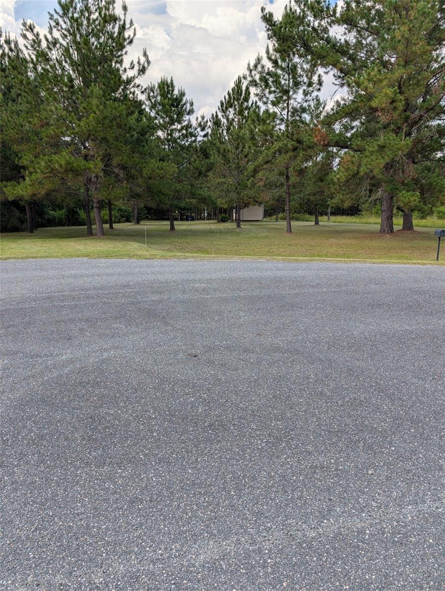 JASMINE COMMONS SUB - Land