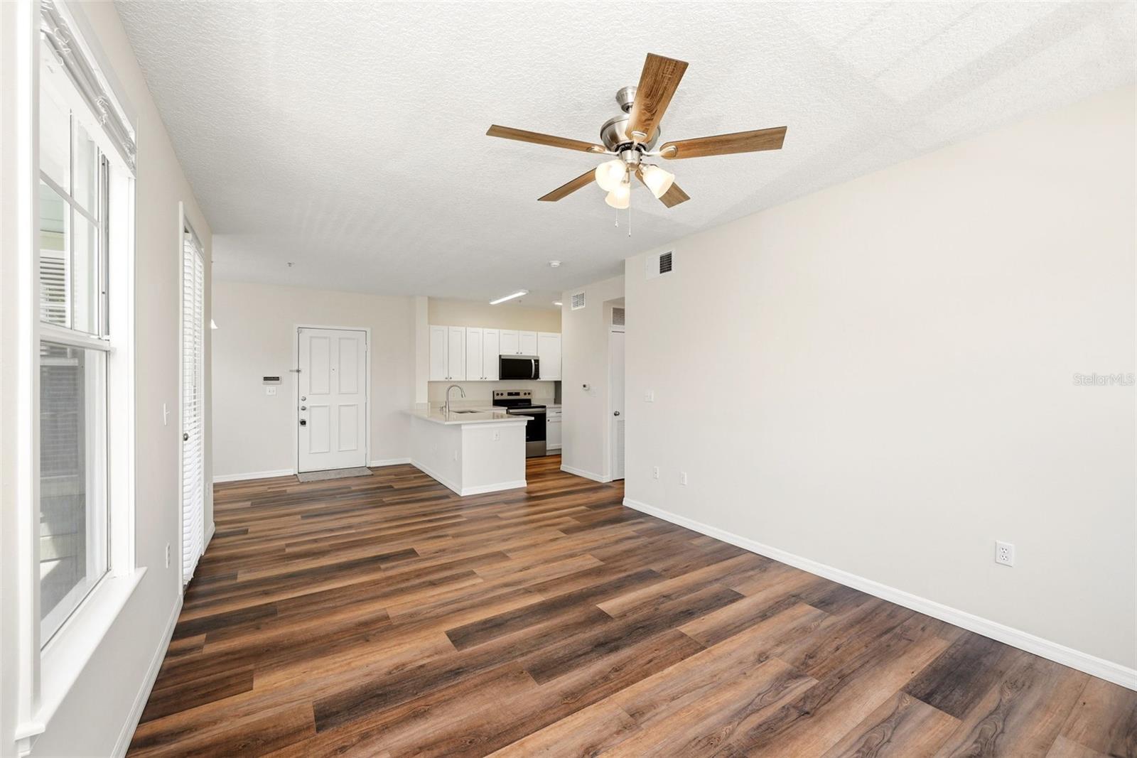 TOWN CENTER CONDOMINIUMS - Residential