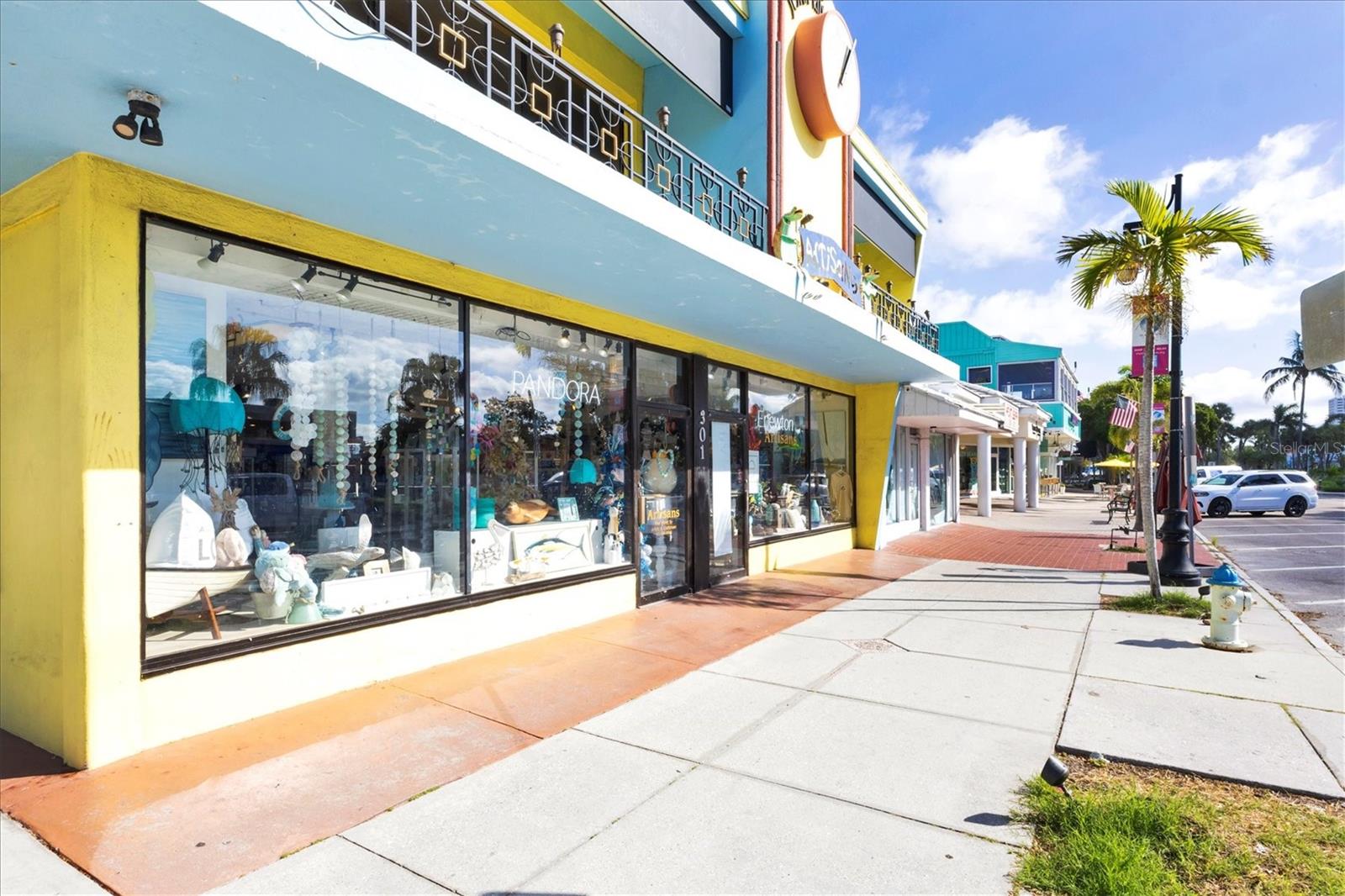 BEACHES OF LONGBOAT KEY PH-1 - Residential